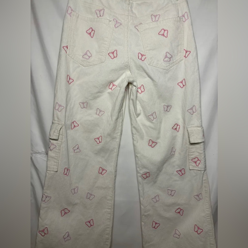 Butterfly Cargos 🦋 - Picture 2 of 2